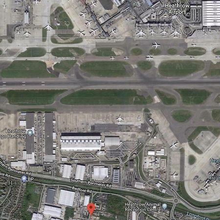 Heathrow Ensuite Rooms- Auto Check In Λονδίνο Εξωτερικό φωτογραφία