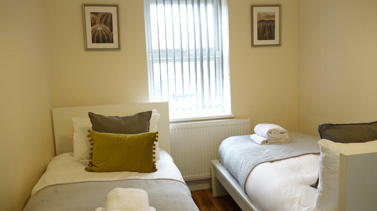 Heathrow Ensuite Rooms- Auto Check In Λονδίνο Εξωτερικό φωτογραφία