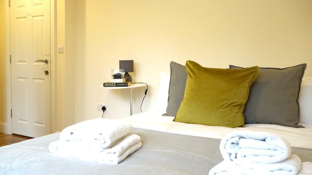 Heathrow Ensuite Rooms- Auto Check In Λονδίνο Εξωτερικό φωτογραφία