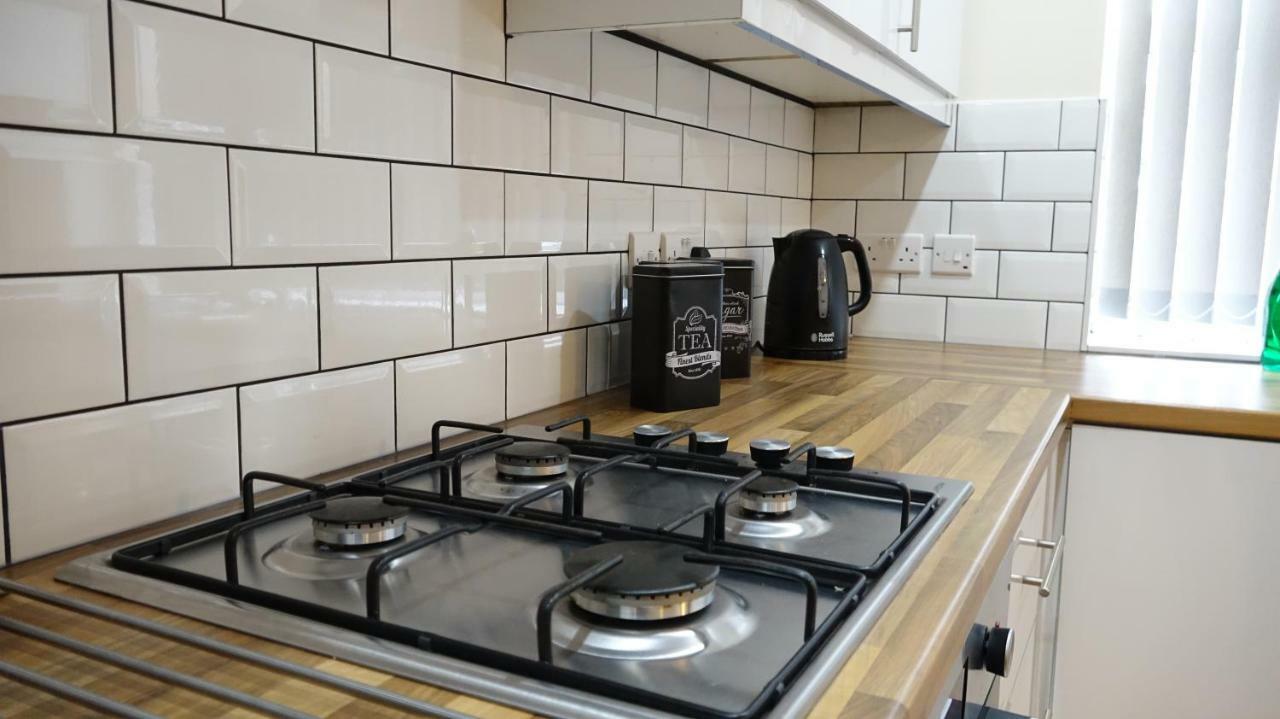 Heathrow Ensuite Rooms- Auto Check In Λονδίνο Εξωτερικό φωτογραφία