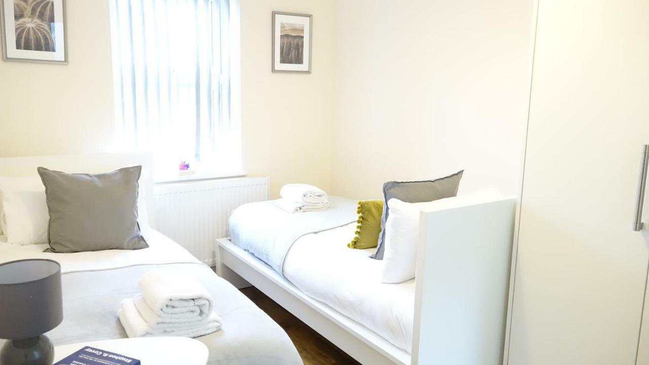 Heathrow Ensuite Rooms- Auto Check In Λονδίνο Εξωτερικό φωτογραφία